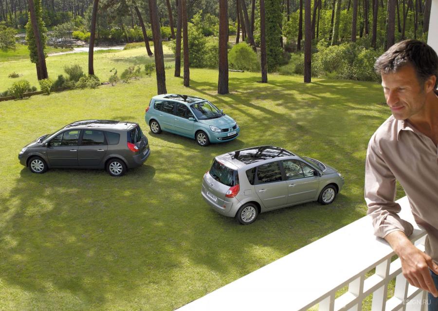  Renault Scenic 2006 года  (фото 34 из 47)